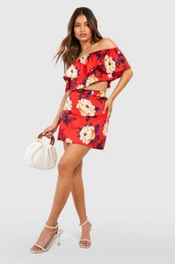 BOOHOO Ensemble à Imprimé Fleuri Avec Top Volanté Et Mini-jupe 8 BOOHOO Ensemble à Imprimé Fleuri Avec Top Volanté Et Mini-jupe -FR Chemises Soldes Magasin dzz23347 red xl 2