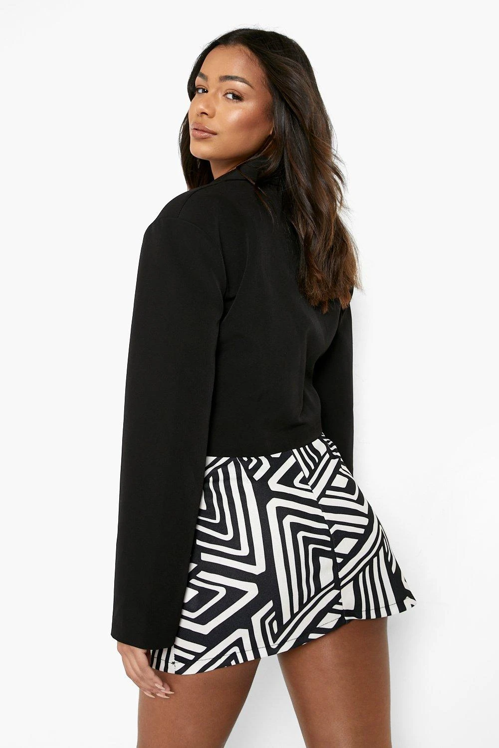 Jupe Mi-longue à Imprimé Abstrait 4 Jupe Mi-longue à Imprimé Abstrait – Image 2