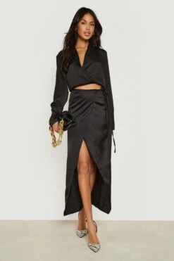 Jupe Longue Satinée Croisée à Attaches