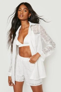 Short Ample En Dentelle