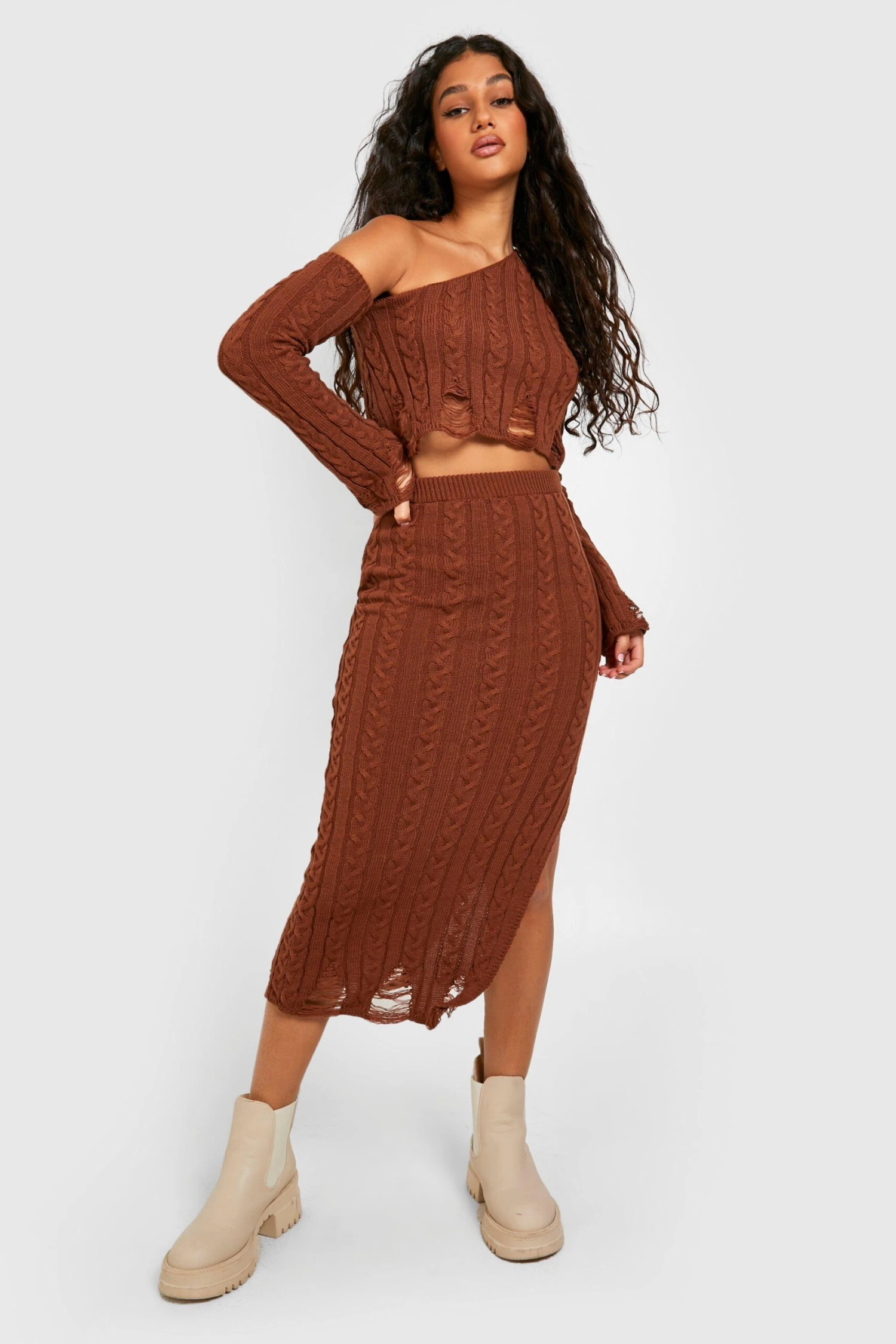 Ensemble En Maille à Déchirures Avec Crop Top Et Jupe 5 Ensemble En Maille à Déchirures Avec Crop Top Et Jupe – Image 3