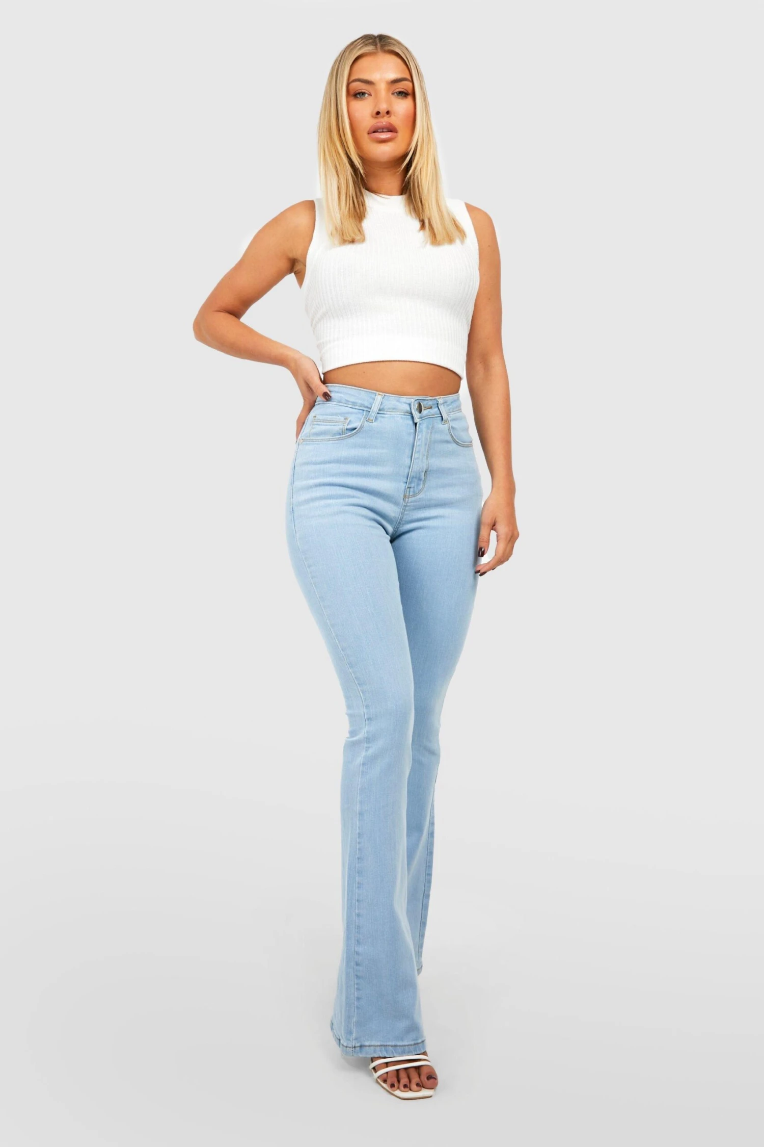 BOOHOO Jean Flare Push-up Taille Mi-haute 3 BOOHOO Jean Flare Push-up Taille Mi-haute