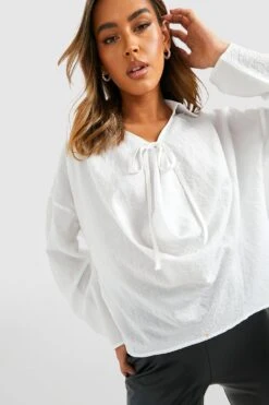 Chemise Texturée Drapée à Col Bénitier 9 Chemise Texturée Drapée à Col Bénitier -FR Chemises Soldes Magasin gzz45551 white xl 3