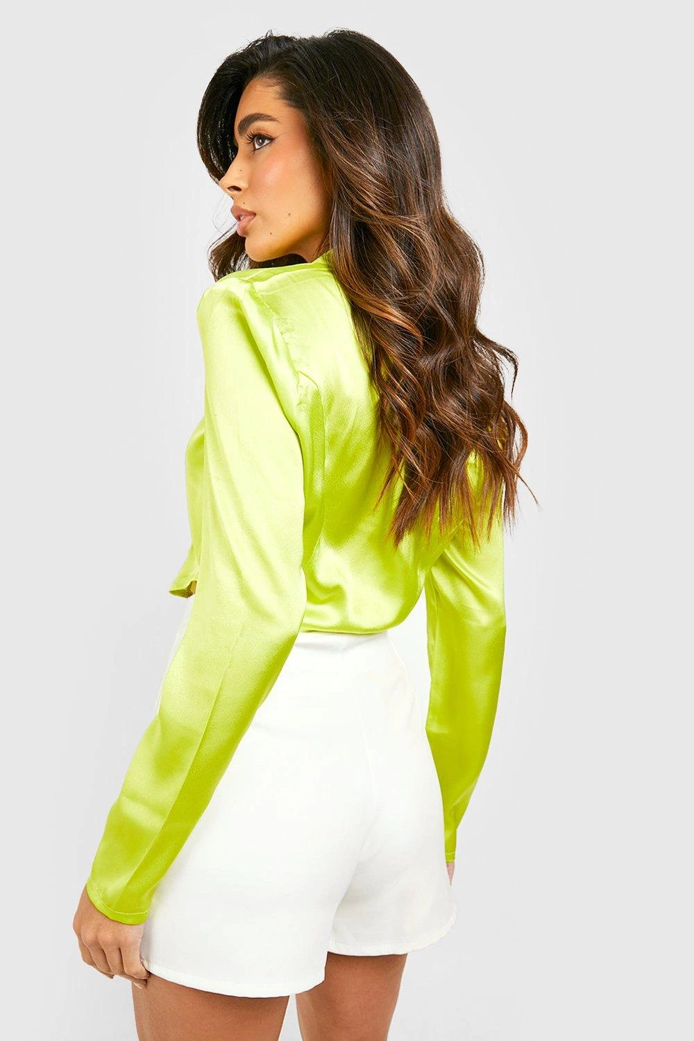 Chemise Courte Satinée 4 Chemise Courte Satinée – Image 2