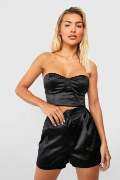 Short Satiné Taille Haute