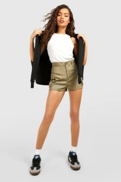 Short Cargo à Poche Contrastante